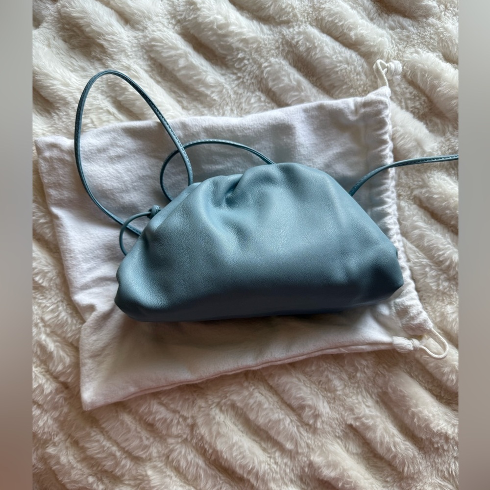 Bottega Veneta Calfskin Mini
Pouch- ICE